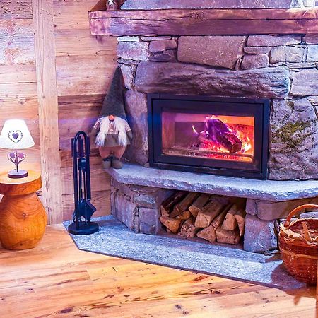 Joivy Modern Family Chalet With Stunning Mountain Views 샴폴루크 외부 사진