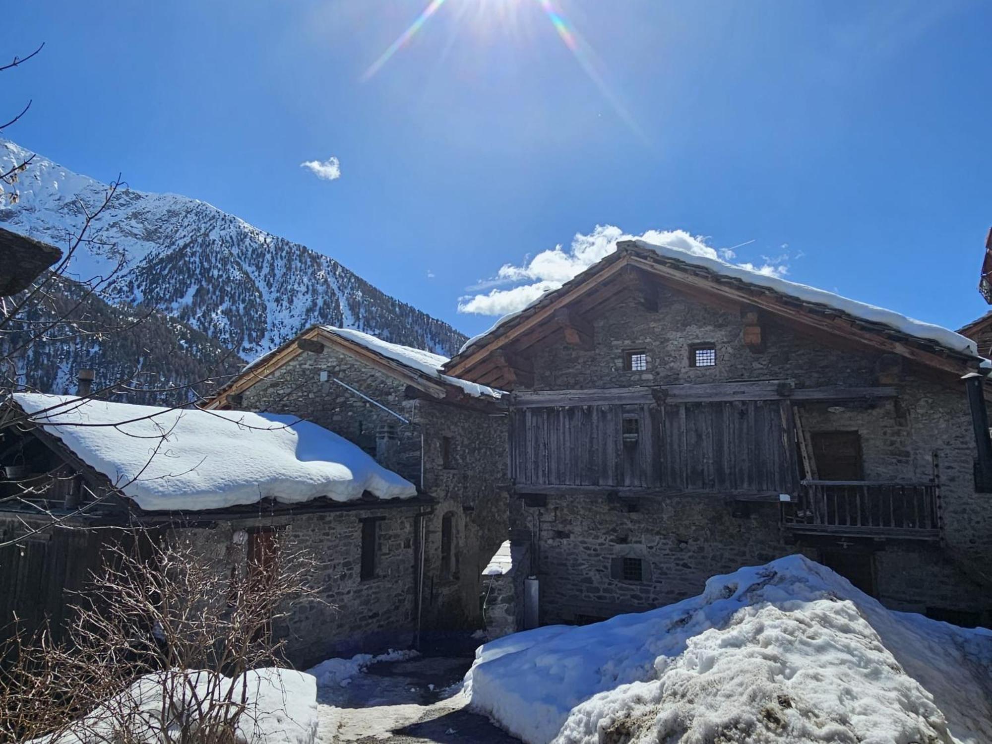 Joivy Modern Family Chalet With Stunning Mountain Views 샴폴루크 외부 사진