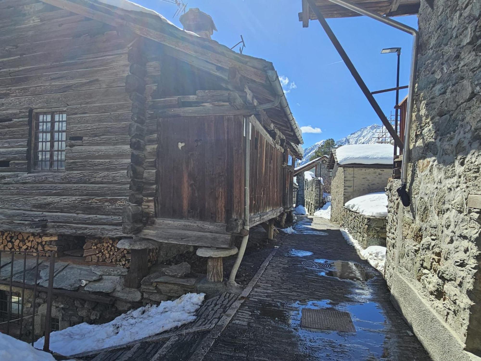 Joivy Modern Family Chalet With Stunning Mountain Views 샴폴루크 외부 사진
